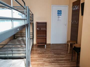 Фото номера Стандартный двухместный номер с 1 кроватью и общей ванной комнатой Хостелы NoclegiLuks г. Zasutowo 3